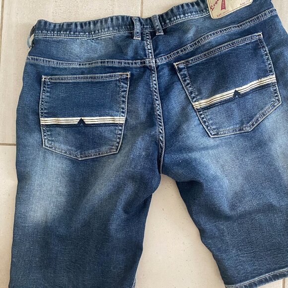 Mens shorts jean size 36 ,soft streachy Buffalo - Picture 4 of 5